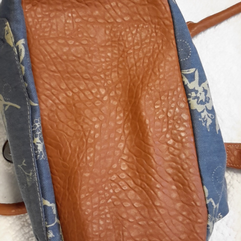 Hand bag - Picture 3 of 4